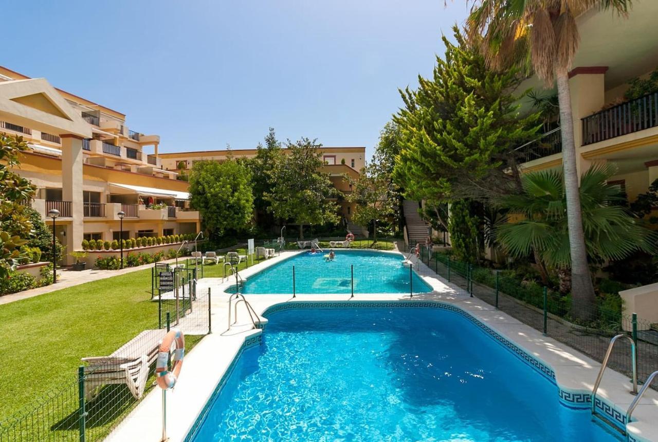 Oleholidays 344 Romana Playa Con Vistas Al Mar Marbella Bagian luar foto